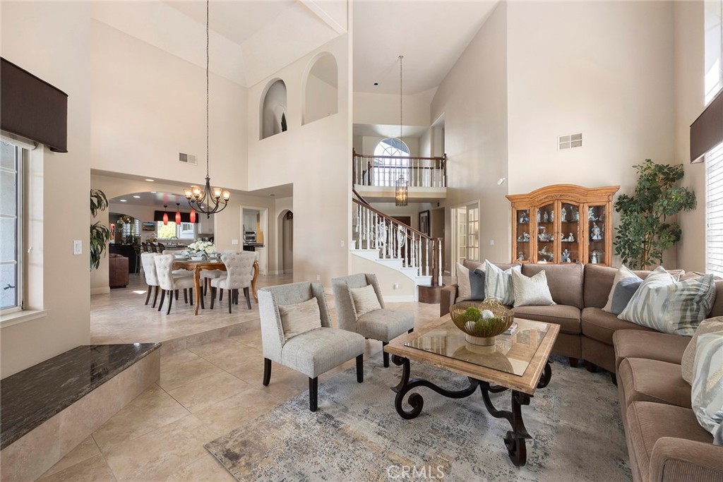 4945 Silver Spur Lane