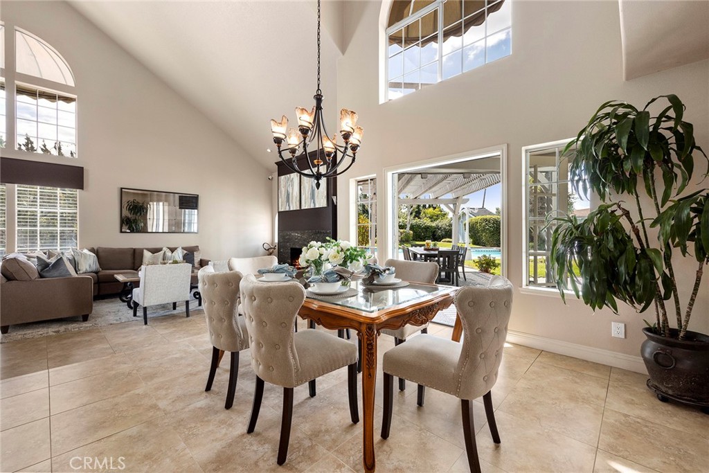 4945 Silver Spur Lane