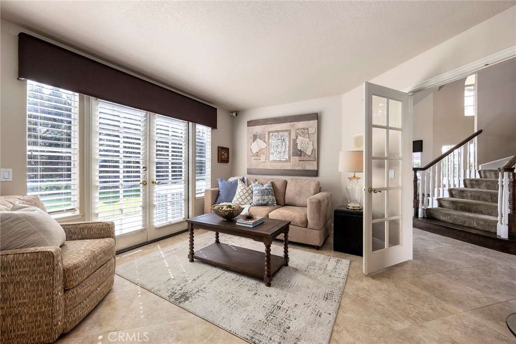 4945 Silver Spur Lane