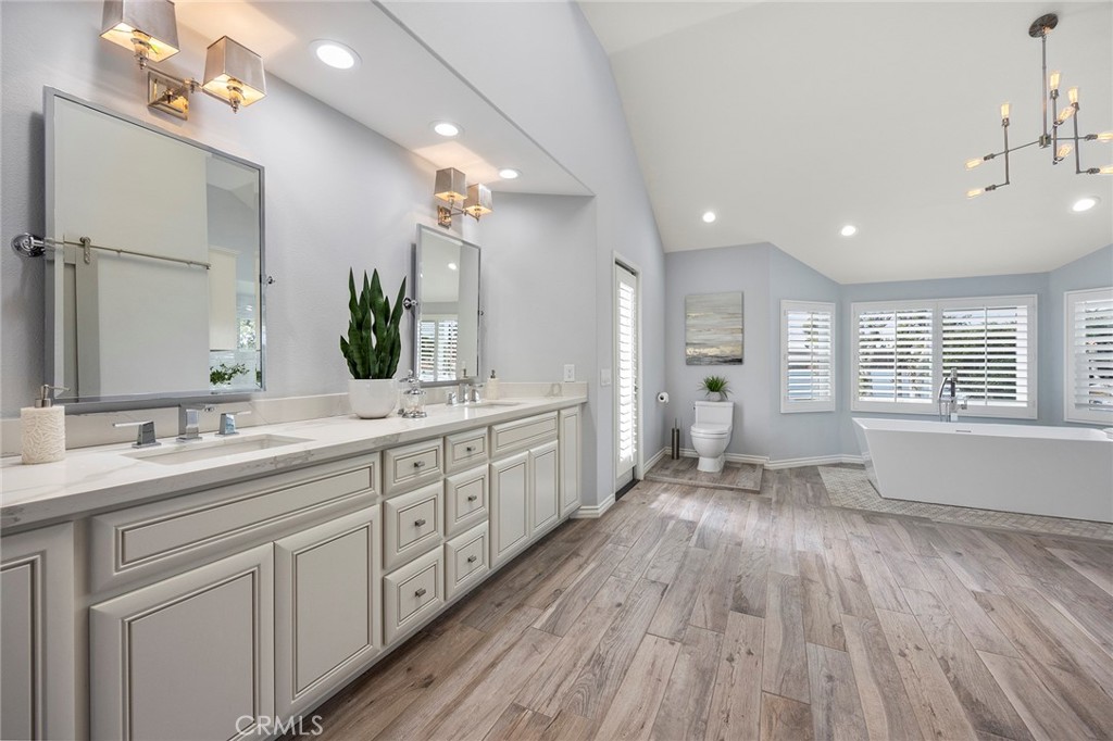 4945 Silver Spur Lane