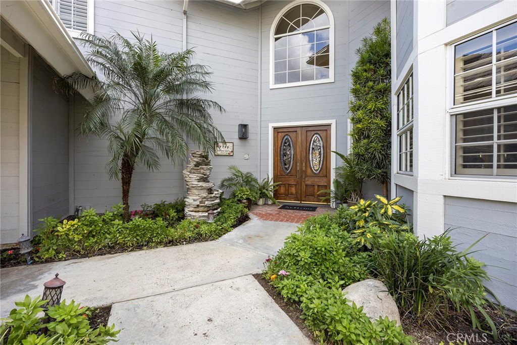 4945 Silver Spur Lane