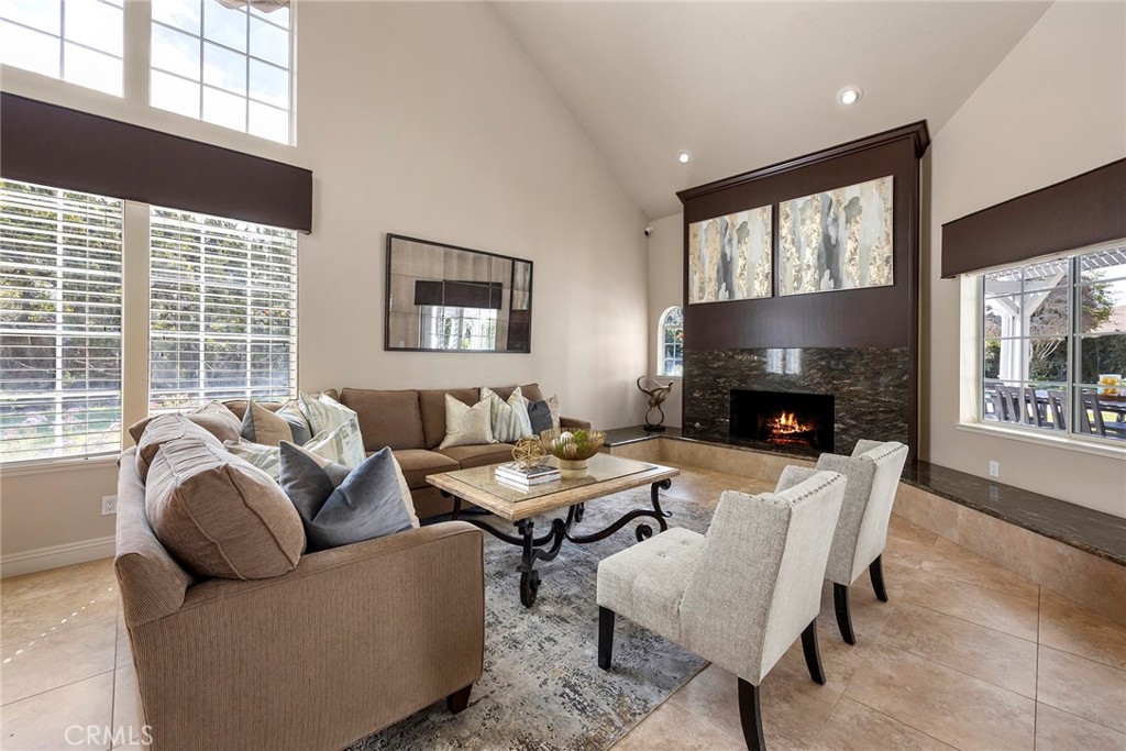 4945 Silver Spur Lane