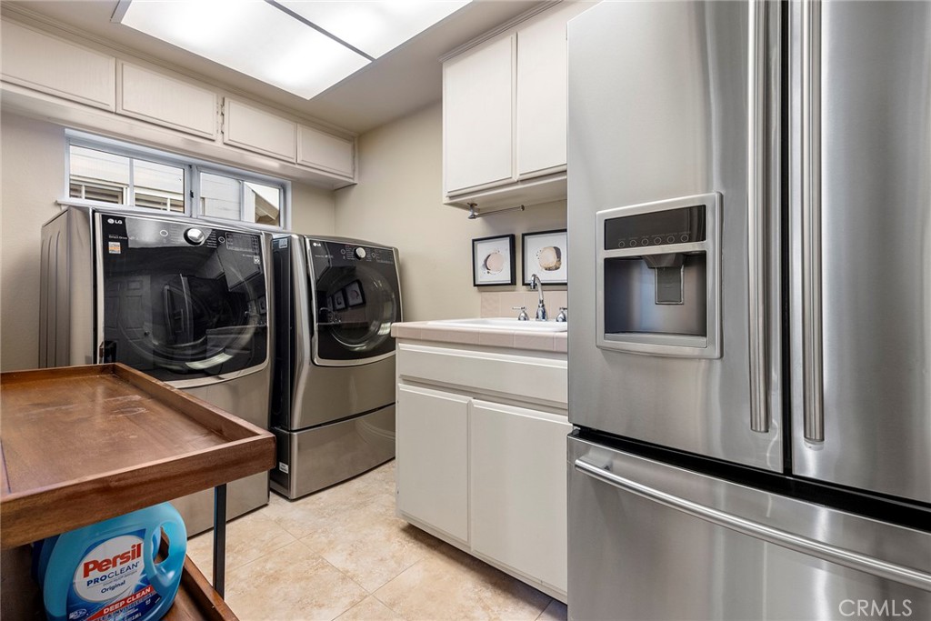 4945 Silver Spur Lane