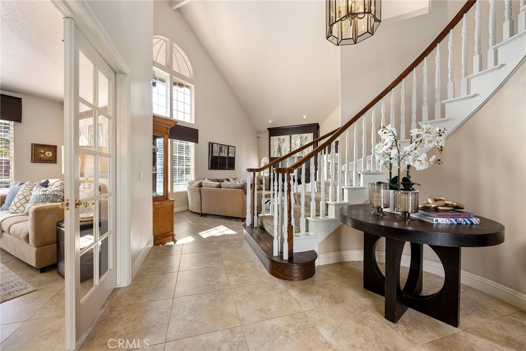 4945 Silver Spur Lane