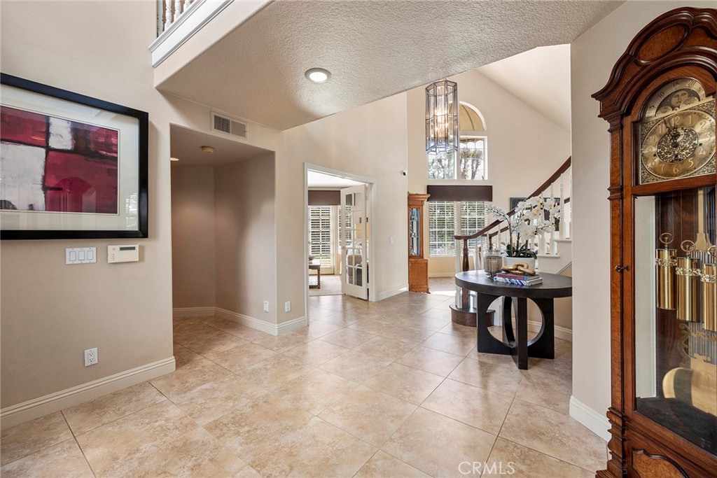 4945 Silver Spur Lane