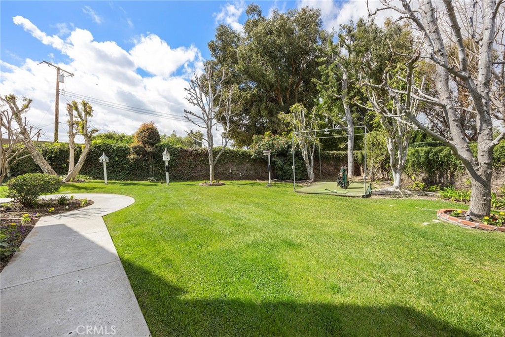 4945 Silver Spur Lane