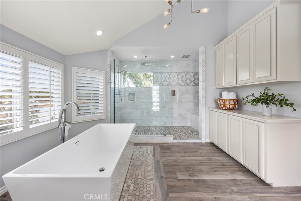 4945 Silver Spur Lane