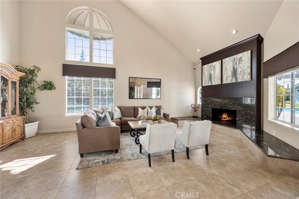 4945 Silver Spur Lane