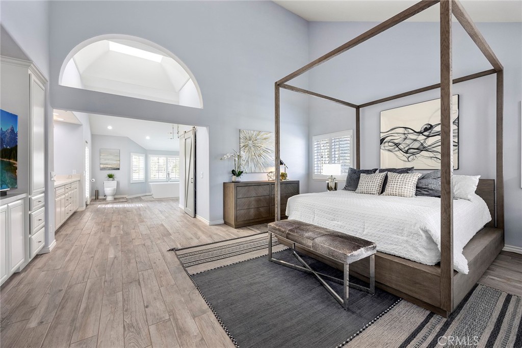 4945 Silver Spur Lane