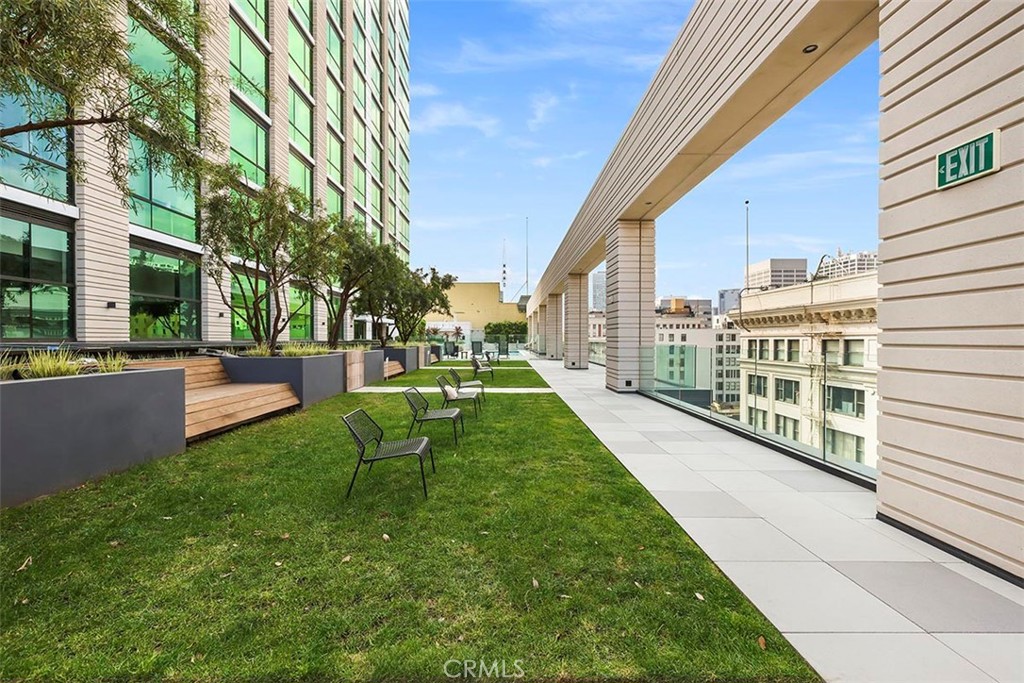400 S Broadway 1701