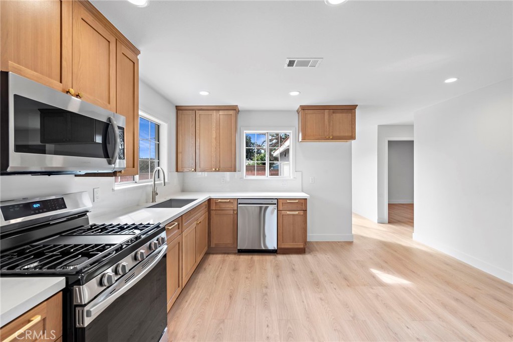 730 W Columbia Street