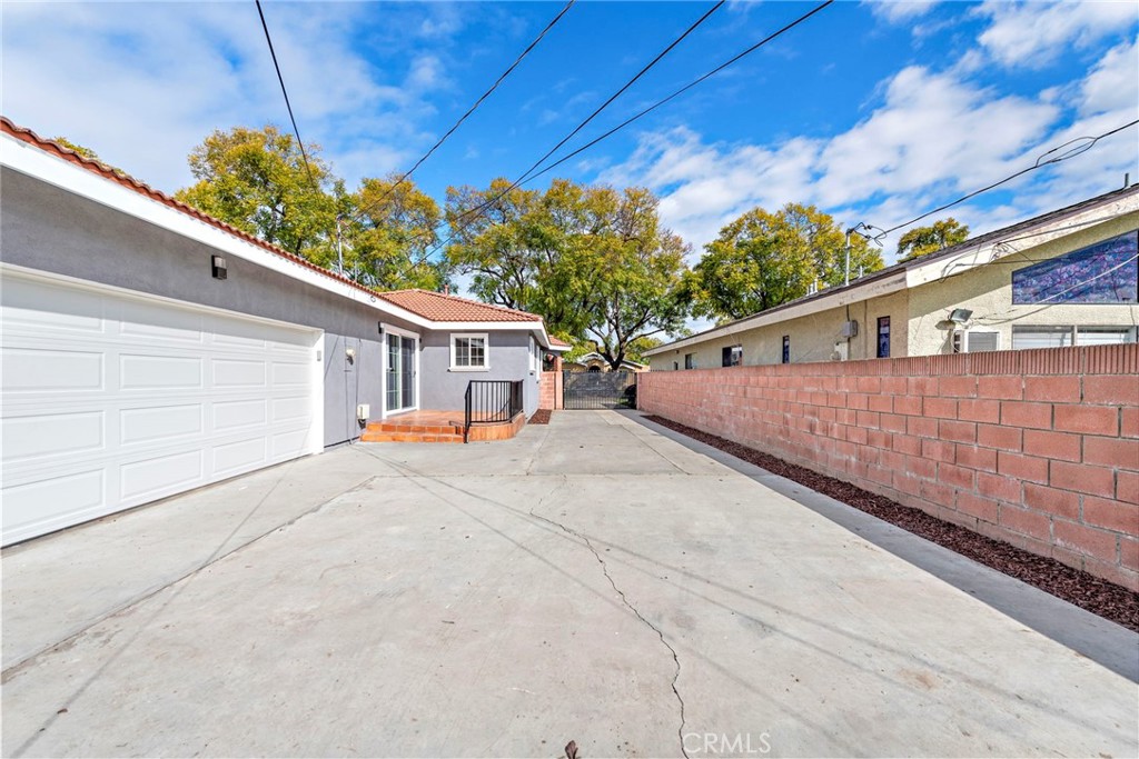 730 W Columbia Street