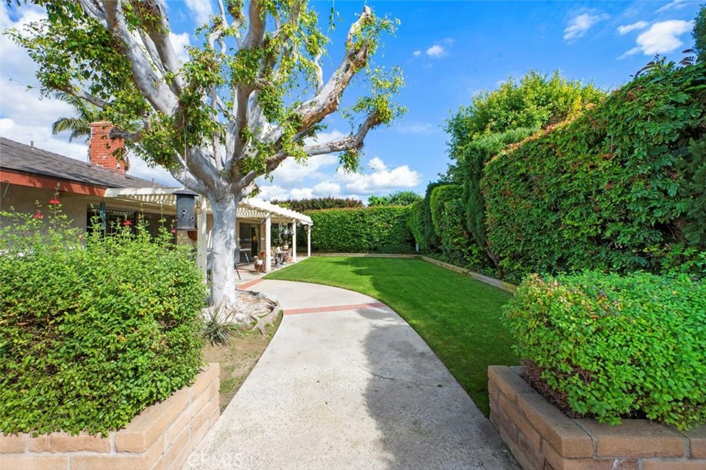 19022 Chadbourne Lane