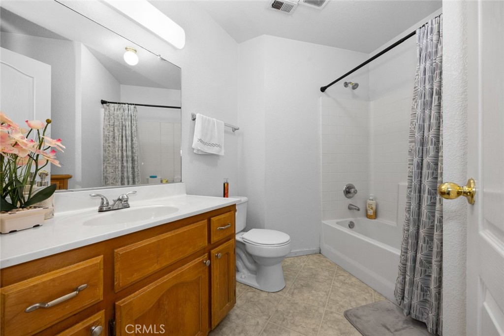 6912 Oak Forest Court