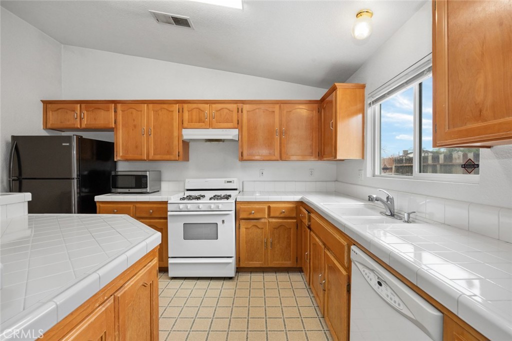 6912 Oak Forest Court