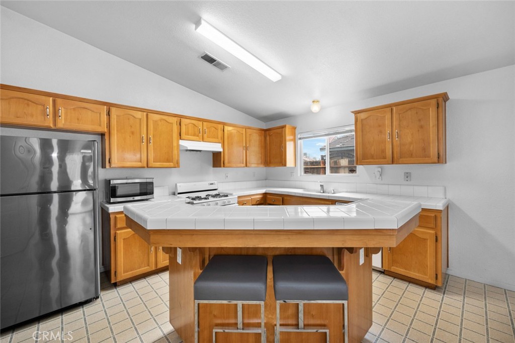 6912 Oak Forest Court