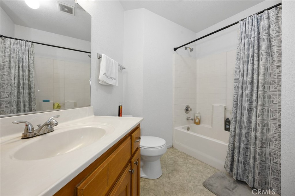 6912 Oak Forest Court