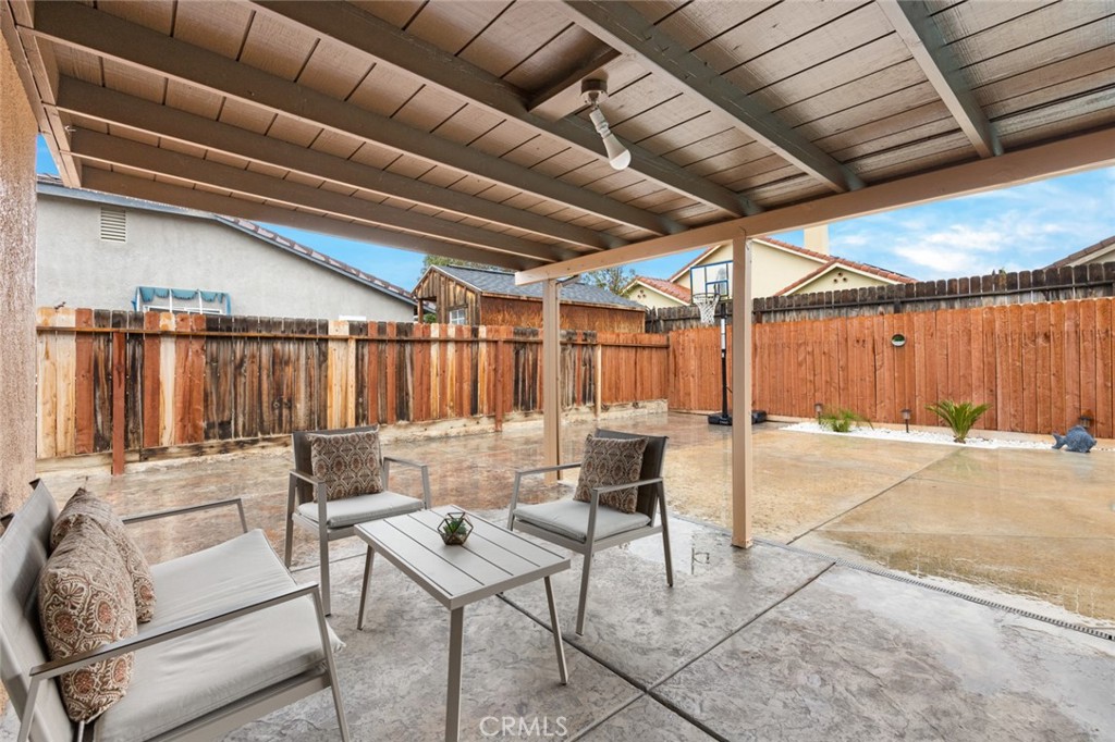 6912 Oak Forest Court