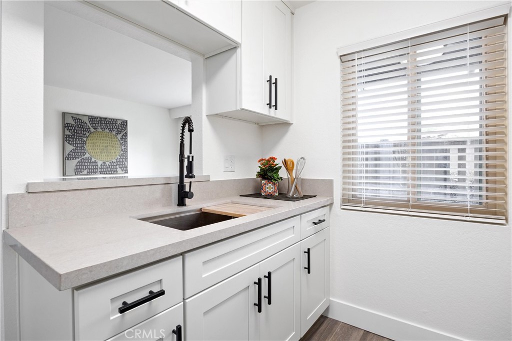 1345 Cabrillo Park Drive D09