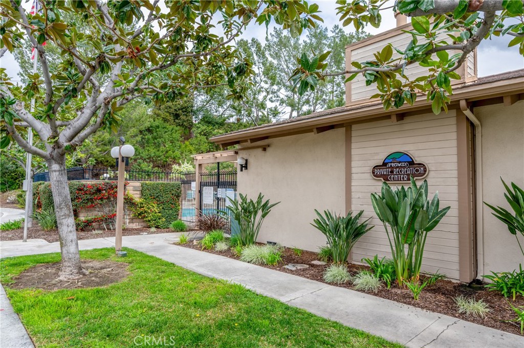 2310 Conejo Lane 34