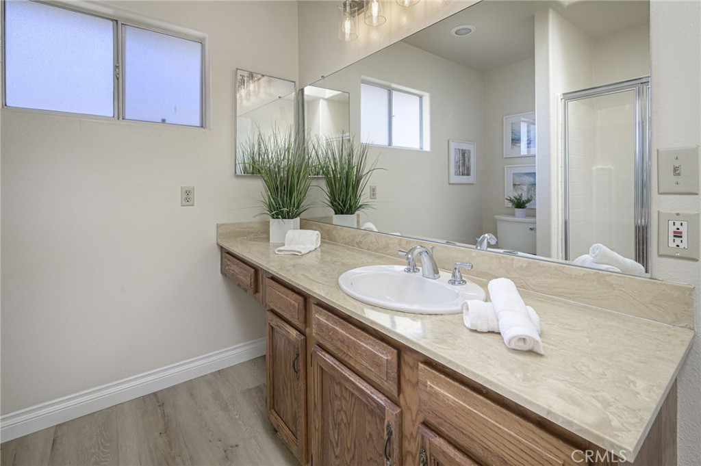 1044 LAGUNA Drive 17