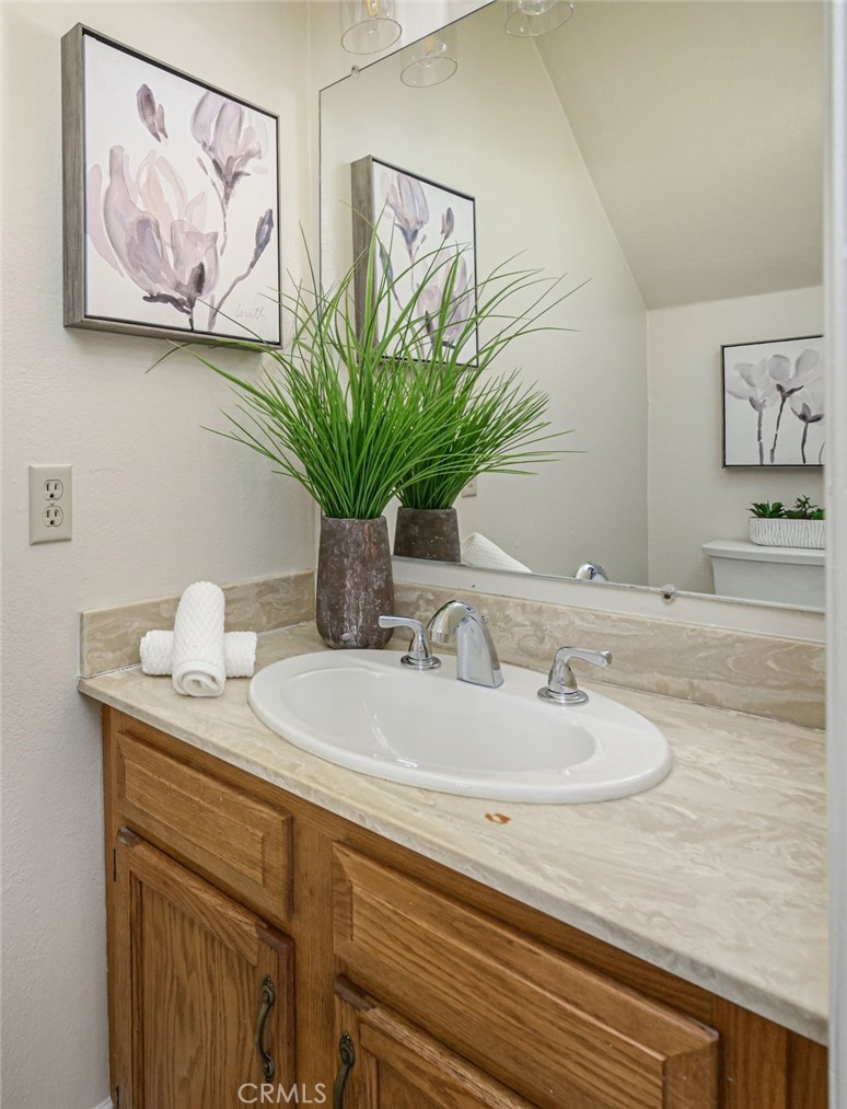 1044 LAGUNA Drive 17