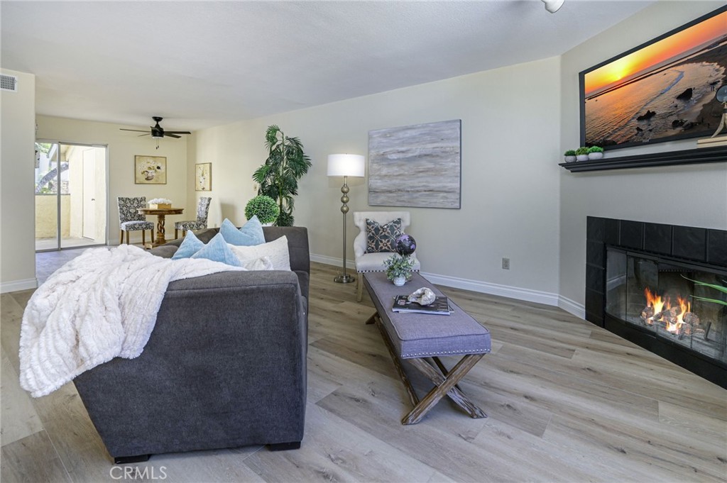 1044 LAGUNA Drive 17