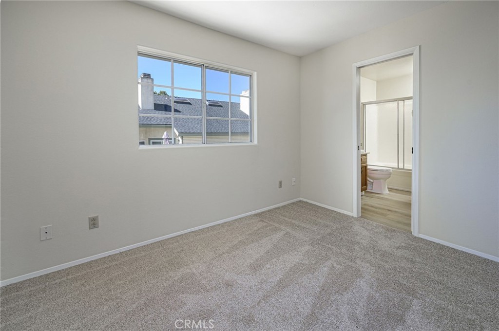 1044 LAGUNA Drive 17