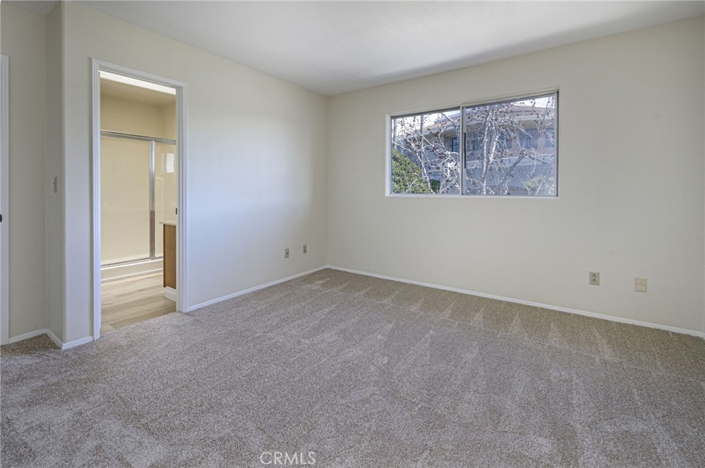 1044 LAGUNA Drive 17