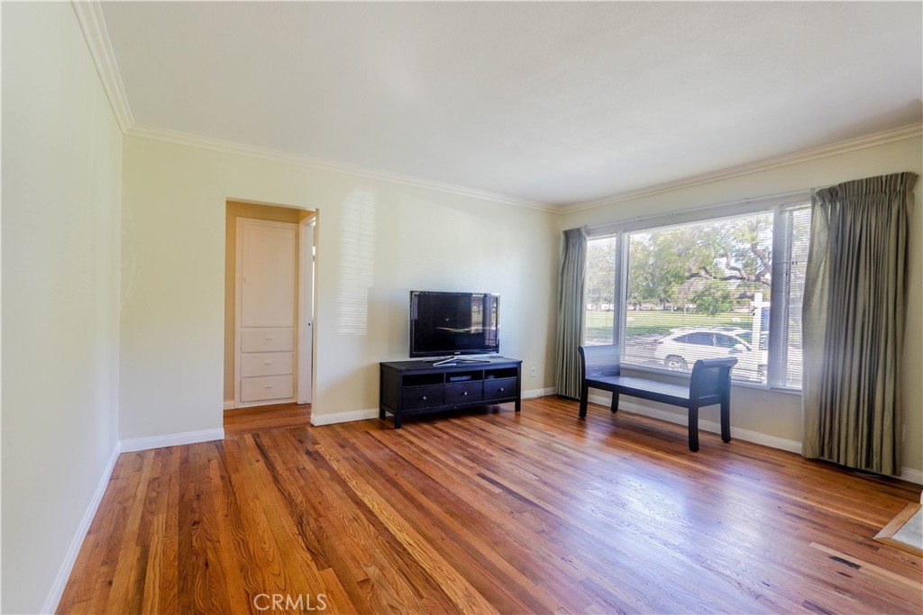 5322 E Parkcrest Street