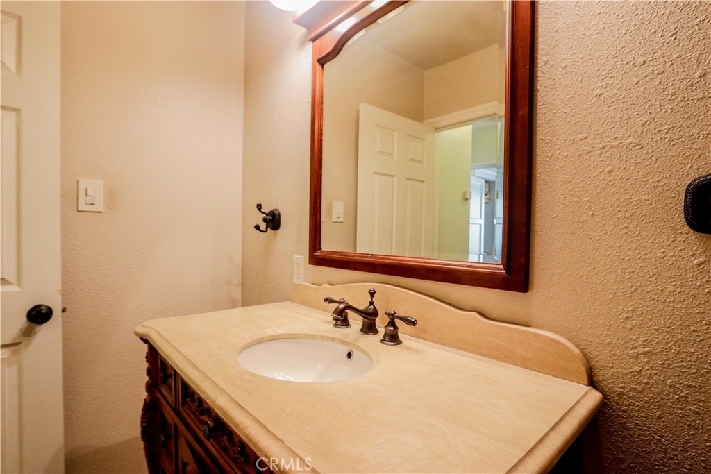 5322 E Parkcrest Street