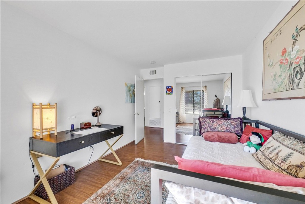 25675 View Pointe 10F