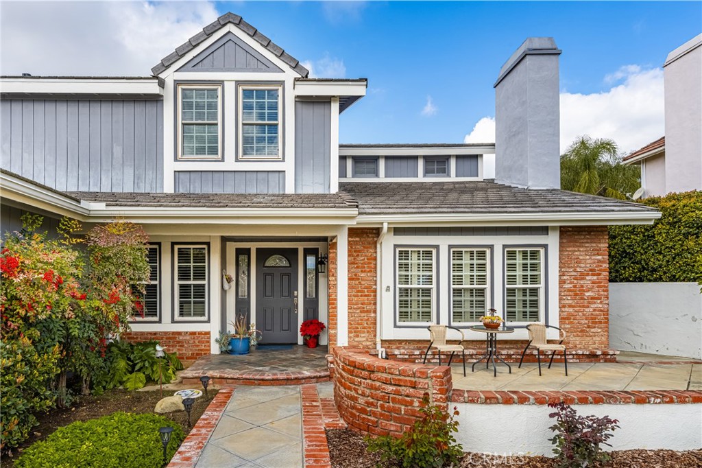 4349 Smoketree Avenue