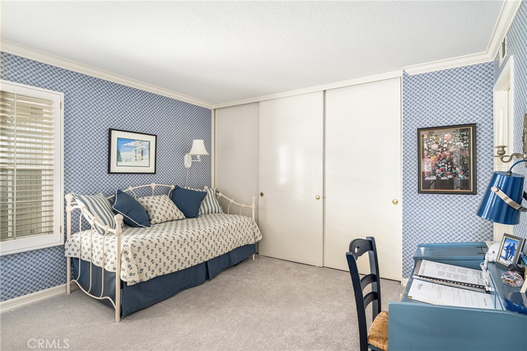 4349 Smoketree Avenue