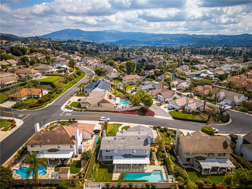 4349 Smoketree Avenue