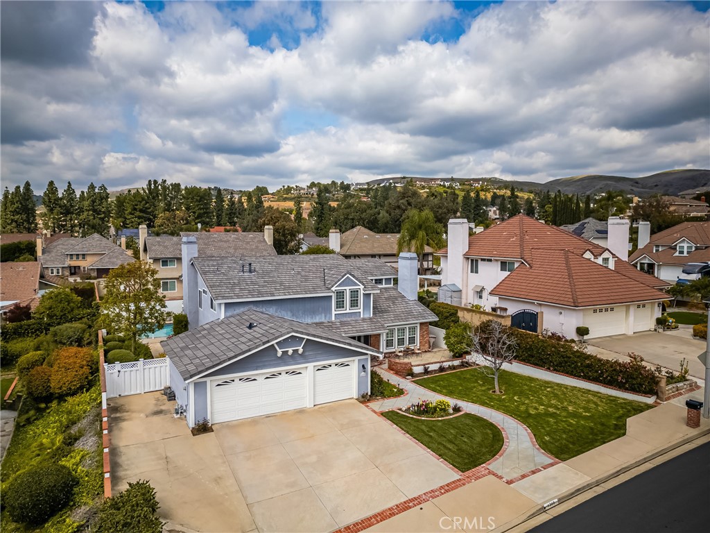 4349 Smoketree Avenue