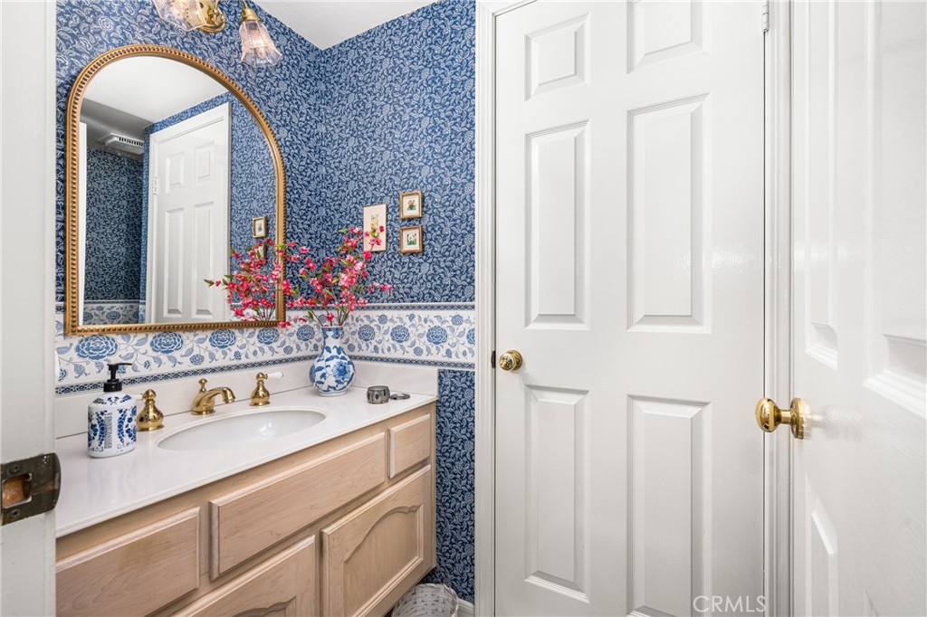 4349 Smoketree Avenue