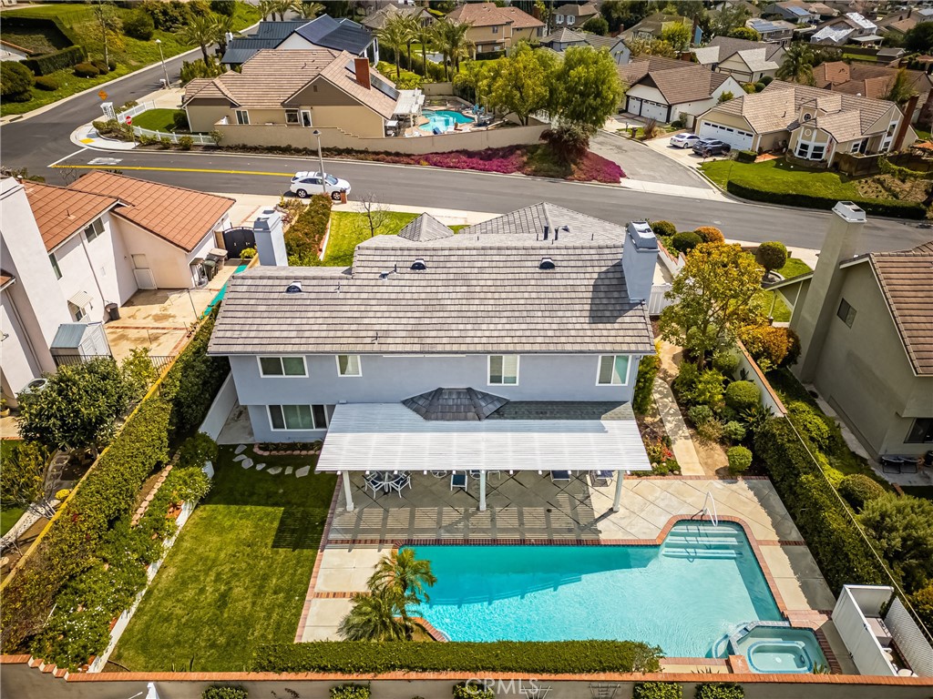 4349 Smoketree Avenue