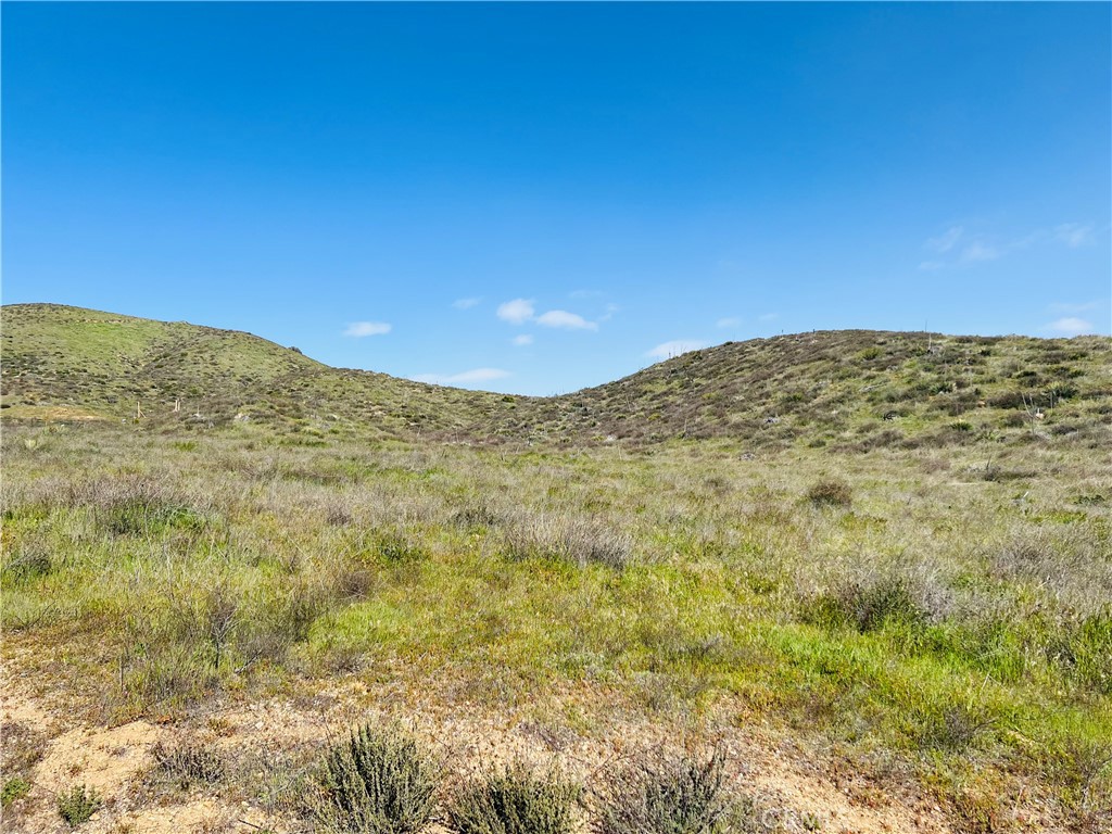 0 Vac/Via Famero Dr/Bradstock & Easy St.