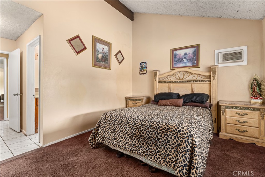 2226 N Eastwood Avenue