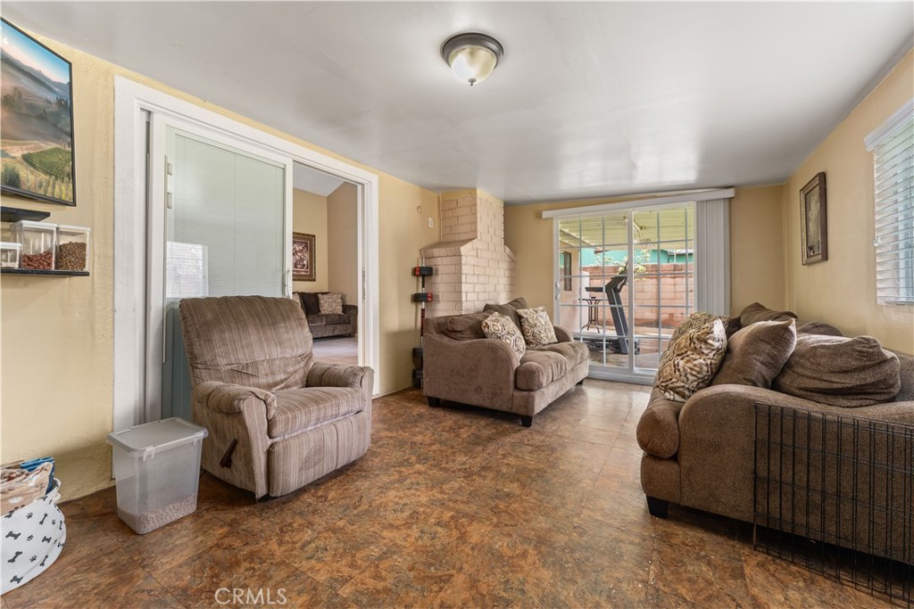 2226 N Eastwood Avenue