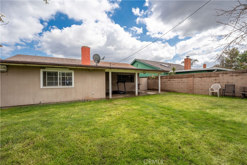 2226 N Eastwood Avenue