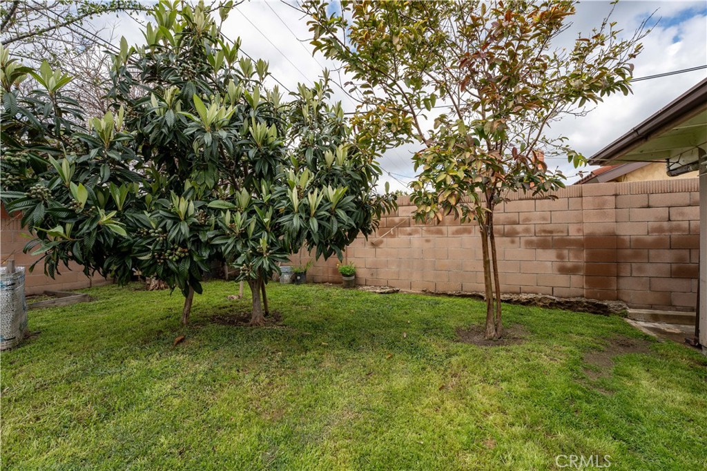 2226 N Eastwood Avenue