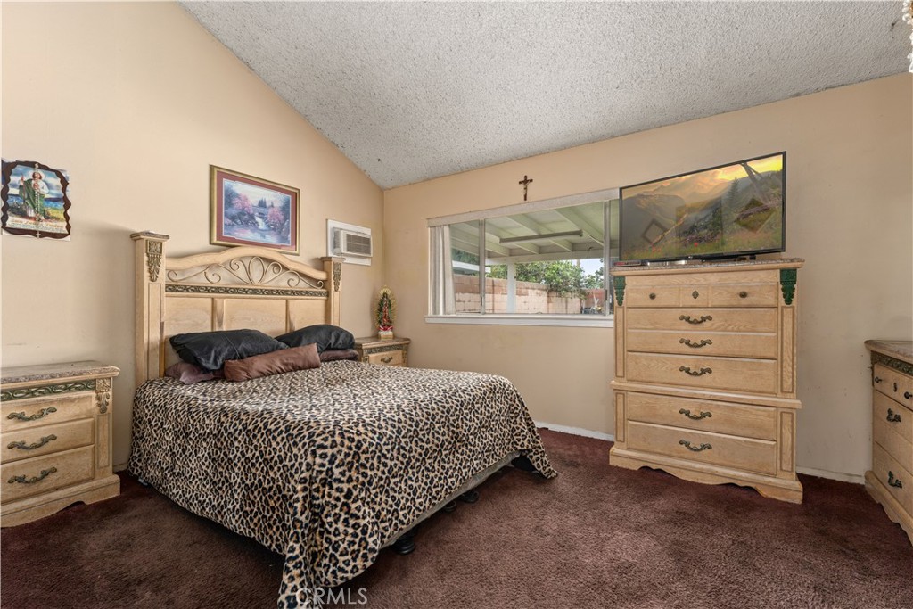 2226 N Eastwood Avenue