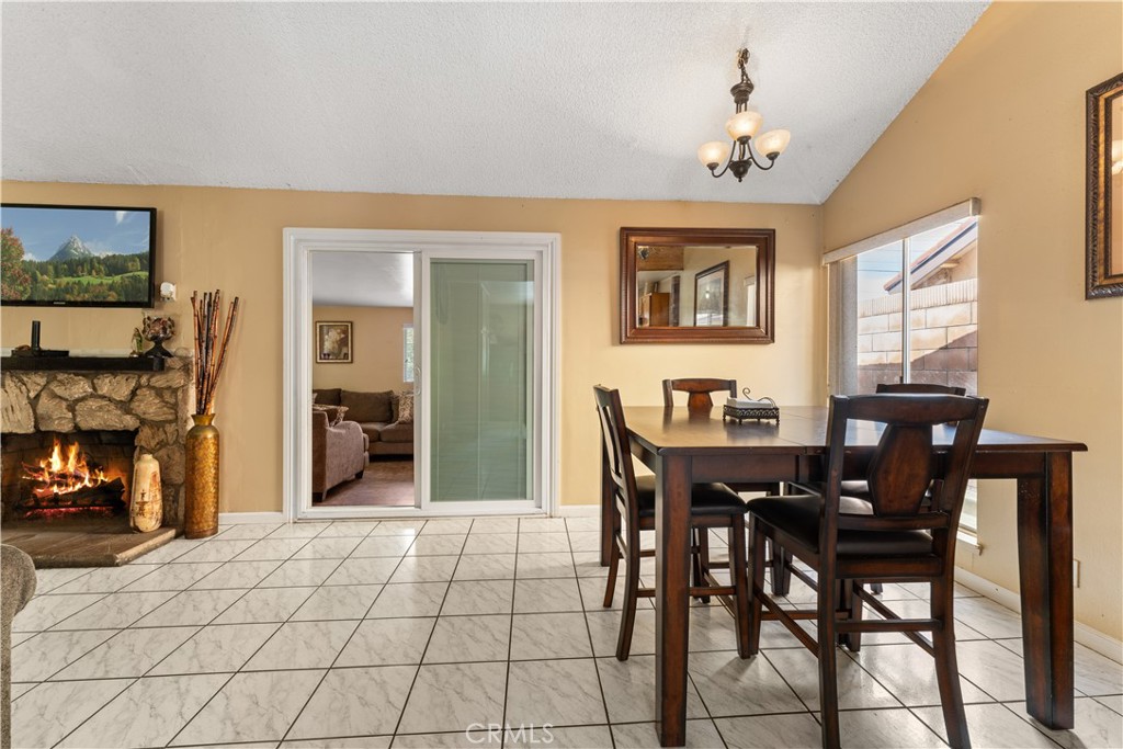 2226 N Eastwood Avenue