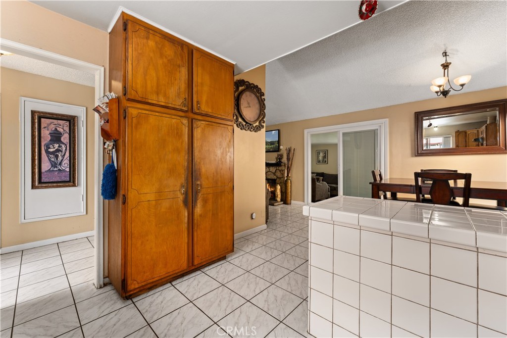 2226 N Eastwood Avenue