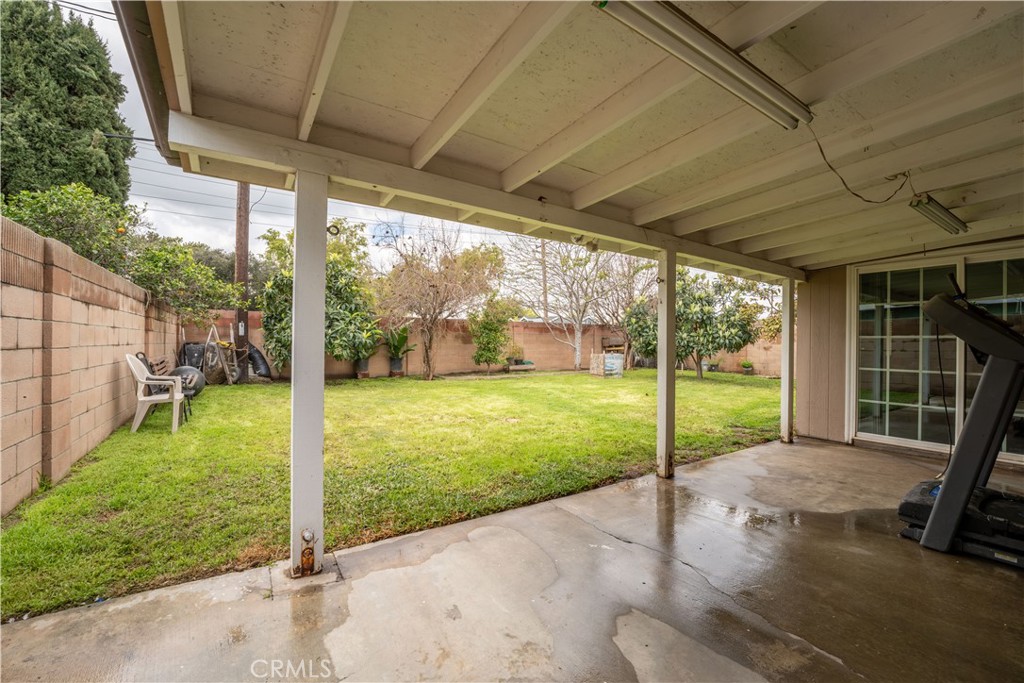 2226 N Eastwood Avenue