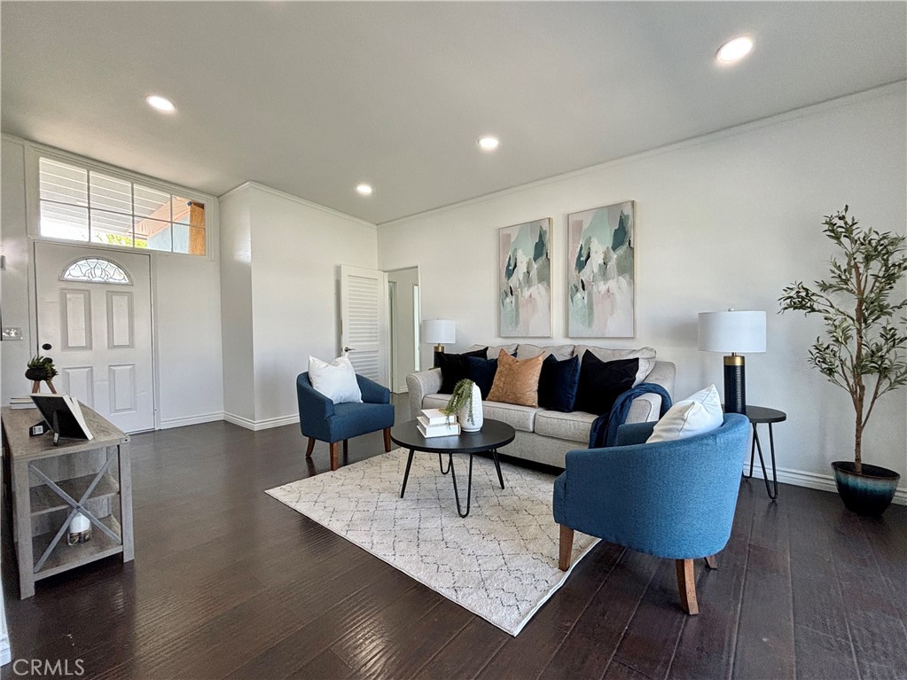 1277 Millbury Avenue