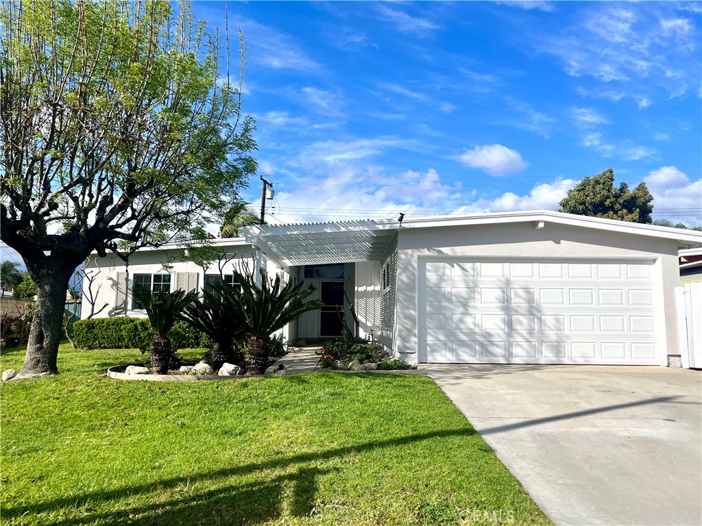 1277 Millbury Avenue