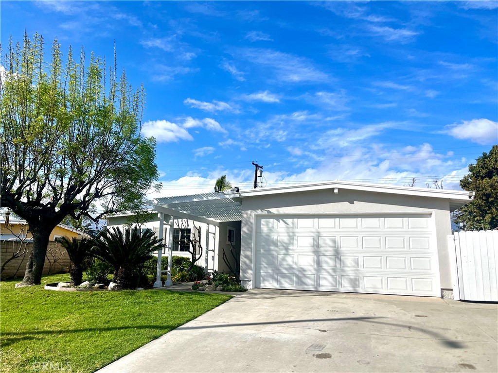 1277 Millbury Avenue